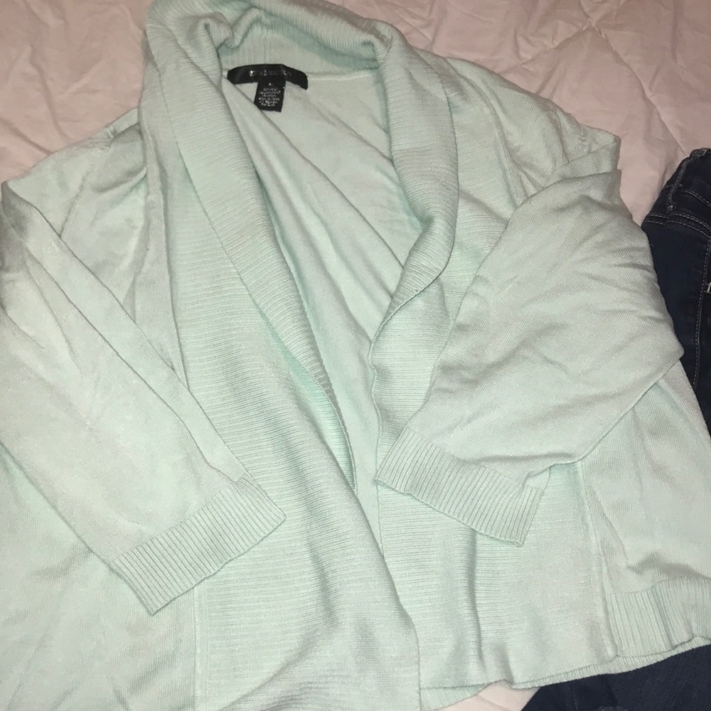 Cardigan - Picture 3 of 4